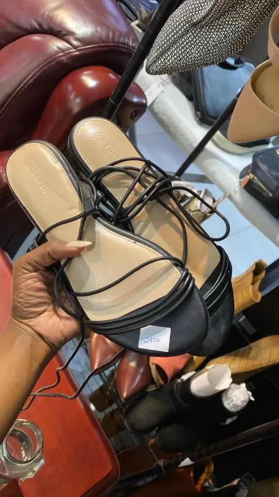 blacked laced open shoes